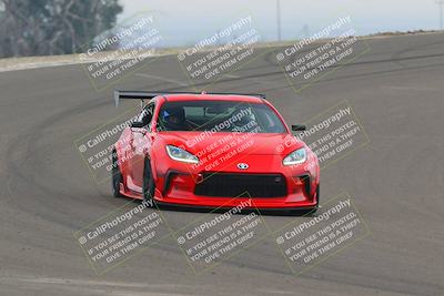 media/Dec-19-2025-Lucky Dog Racing (Fri) [[3b7b1b5fc8]]/Advanced/Session 4 Turn 2 3 Speed Pan/